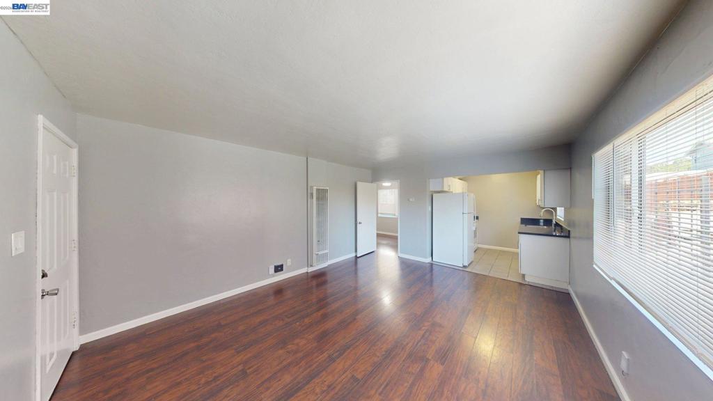 3502 Brookdale Ave Property Photo 3