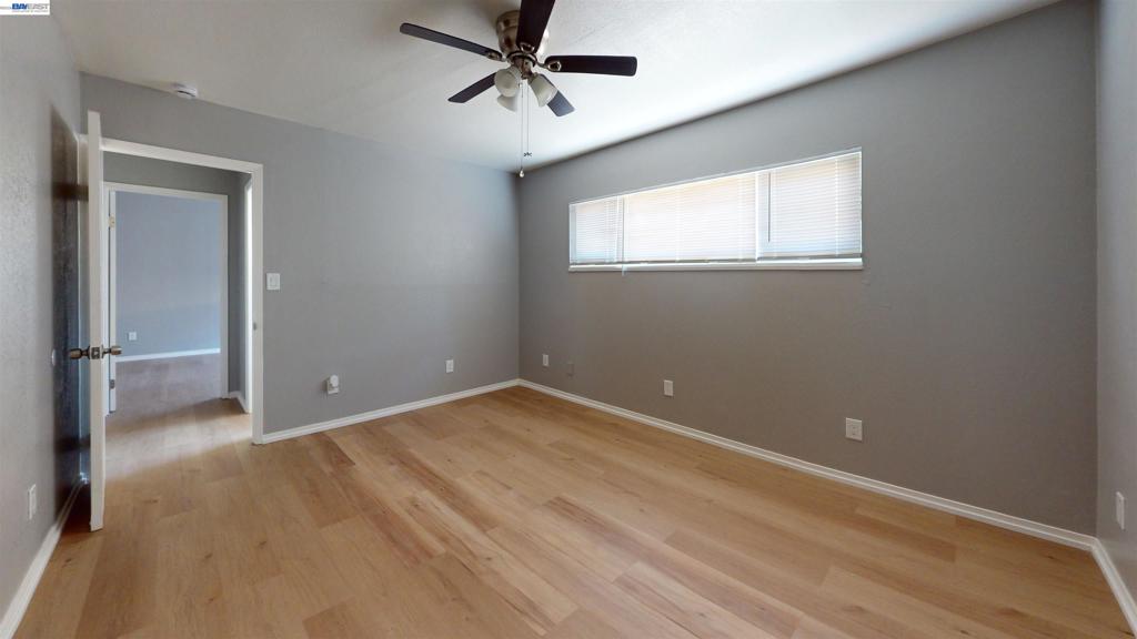 2858 Brookdale Ave Property Photo 6