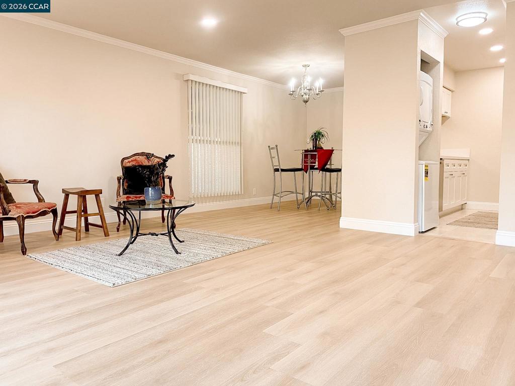 5457 Roundtree Pl J Property Photo 7