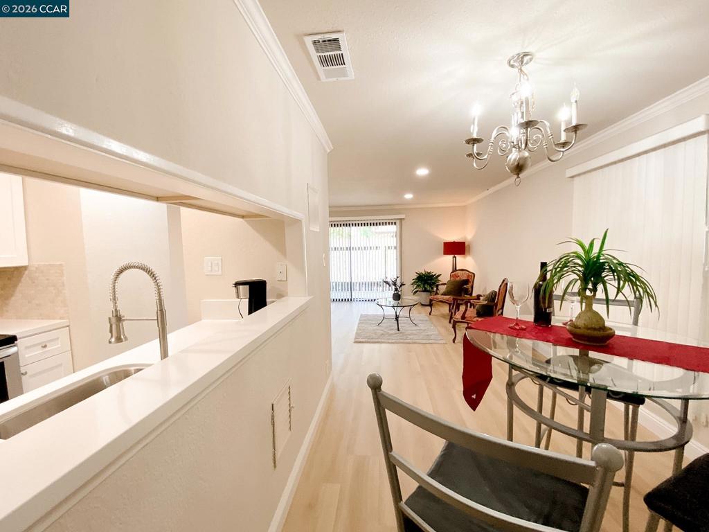 5457 Roundtree Pl J Property Photo 11