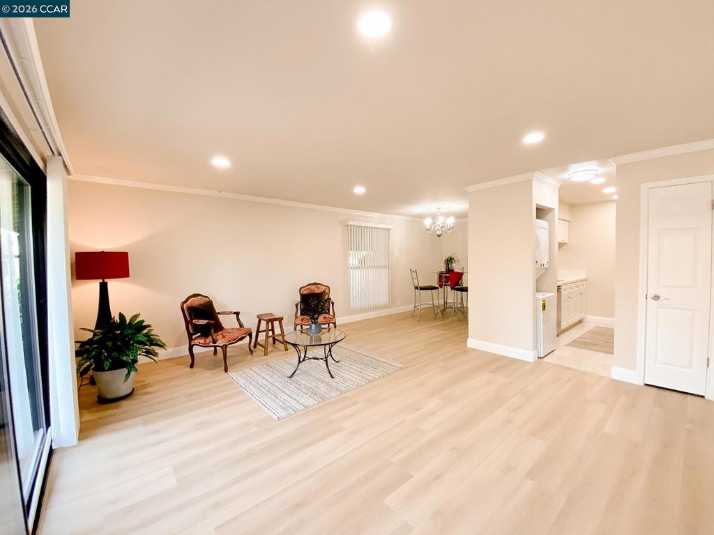 5457 Roundtree Pl J Property Photo 16