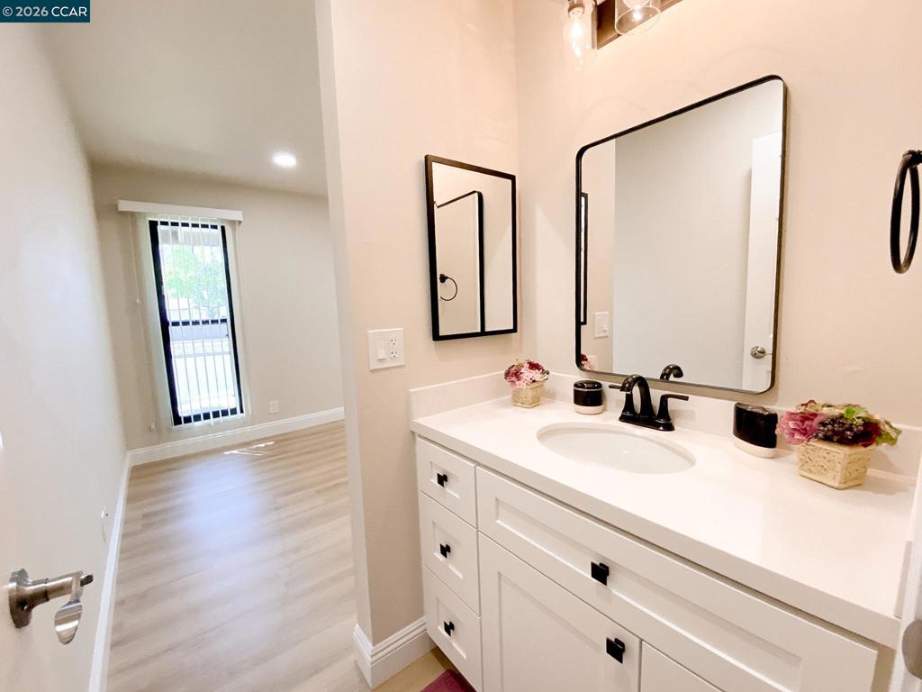 5457 Roundtree Pl J Property Photo 30