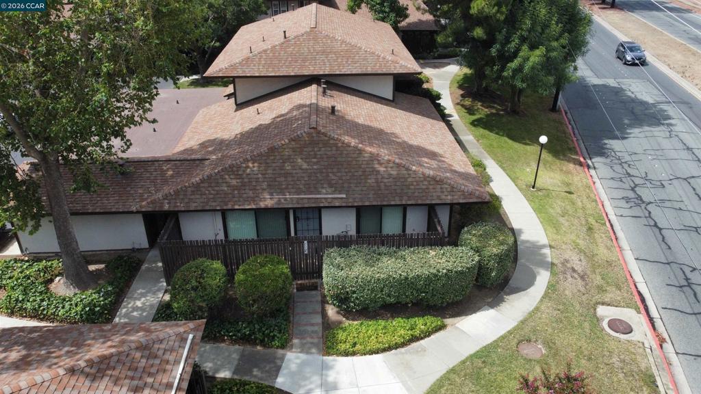 5457 Roundtree Pl J Property Photo 52
