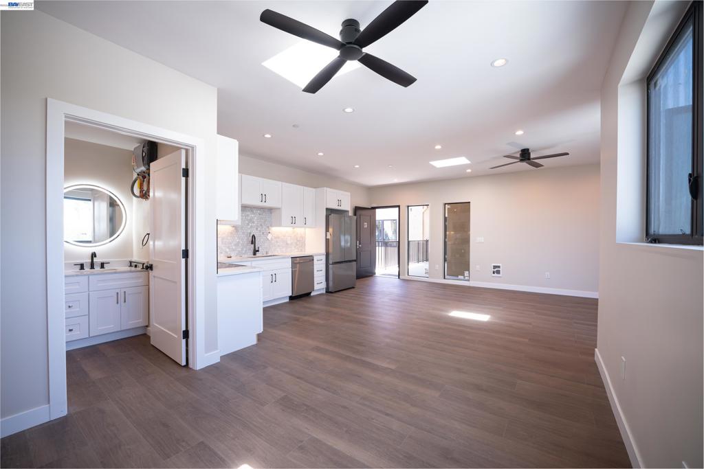 4202 Telegraph Ave Property Photo 11