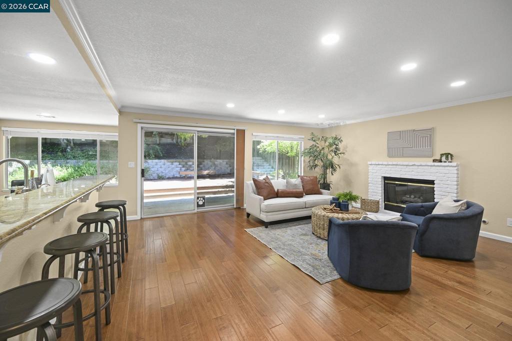 4200 Canyon Crest Rd. W. Property Photo 12