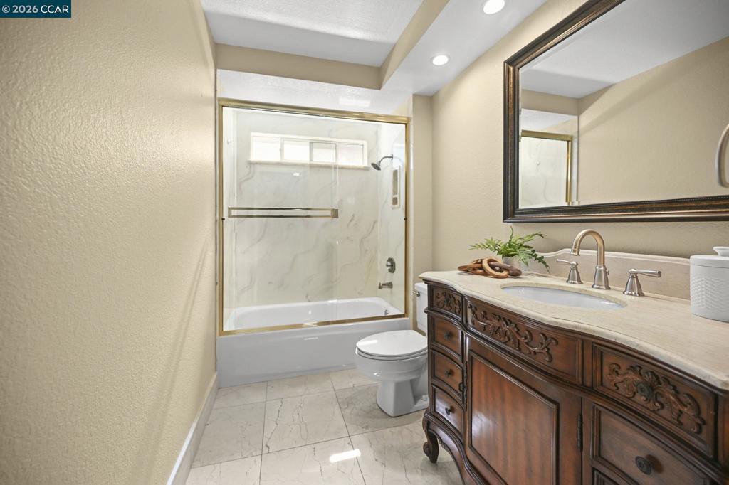 4200 Canyon Crest Rd. W. Property Photo 14