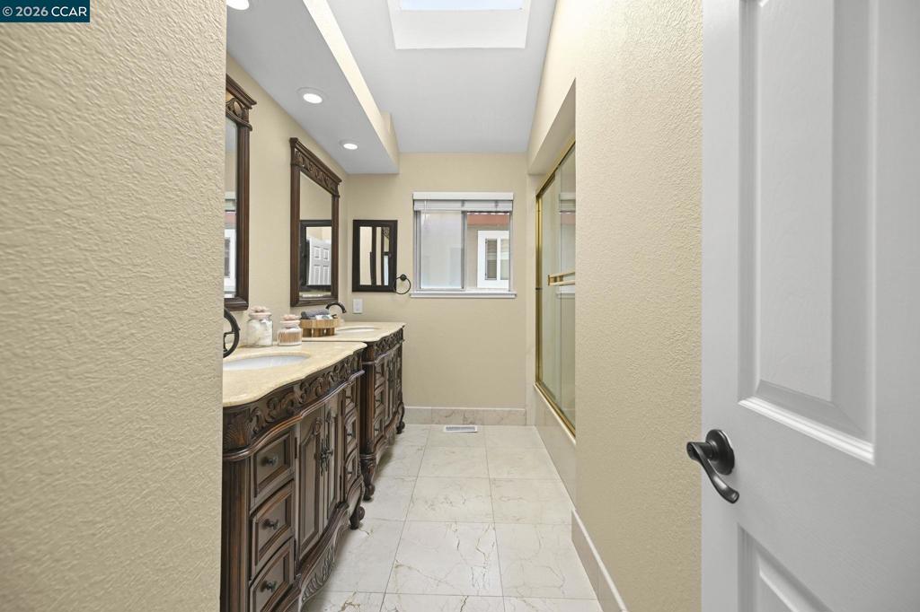 4200 Canyon Crest Rd. W. Property Photo 17