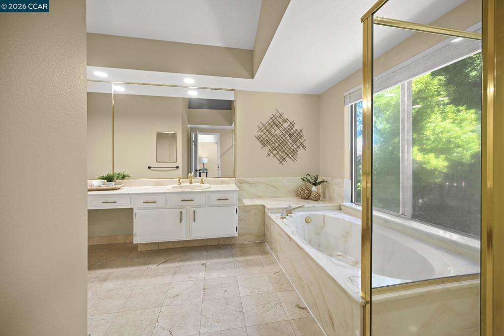 4200 Canyon Crest Rd. W. Property Photo 21