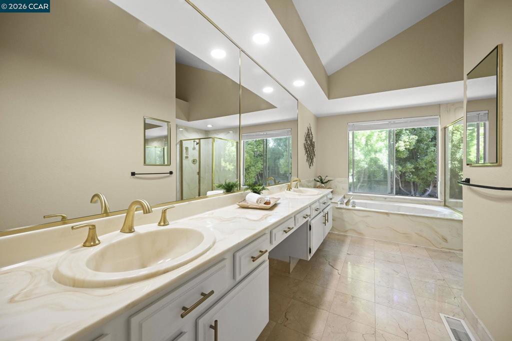 4200 Canyon Crest Rd. W. Property Photo 22