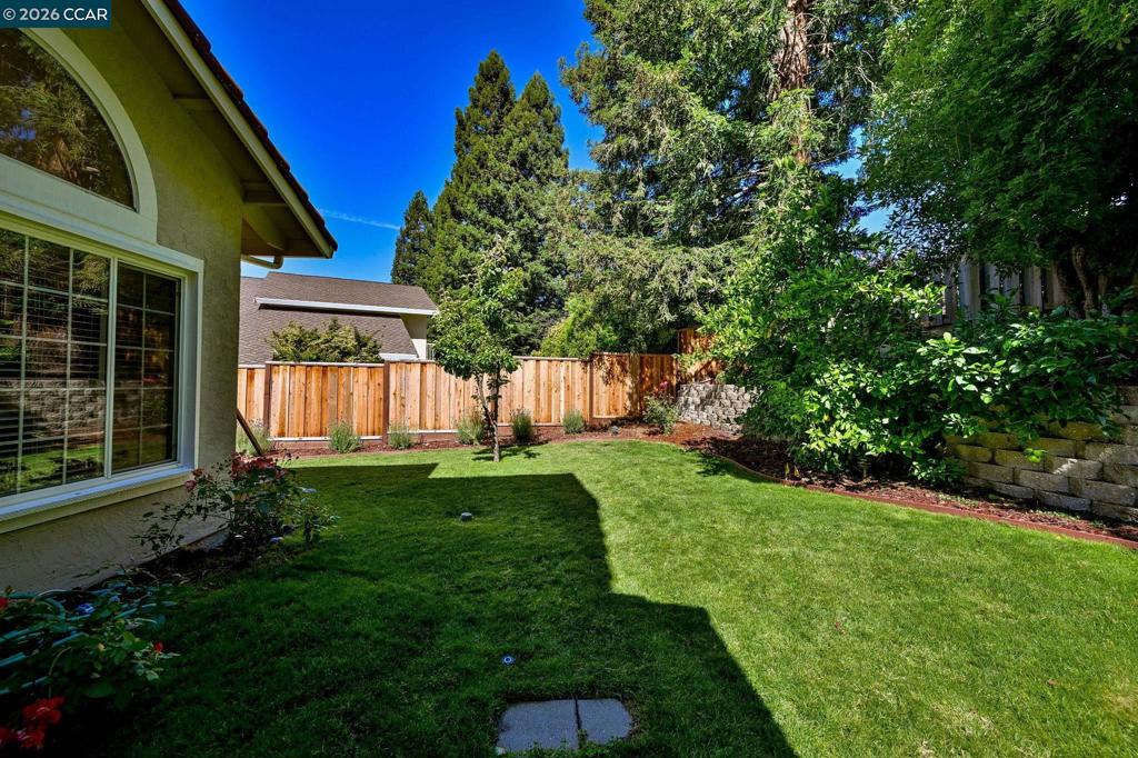 4200 Canyon Crest Rd. W. Property Photo 28