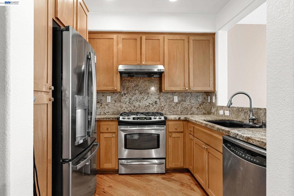 6003 Old Quarry Loop Property Photo 8