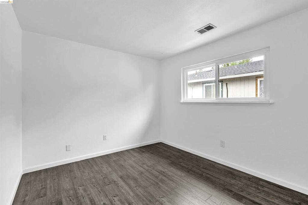 20278 Forest Ave 4 Property Photo 19