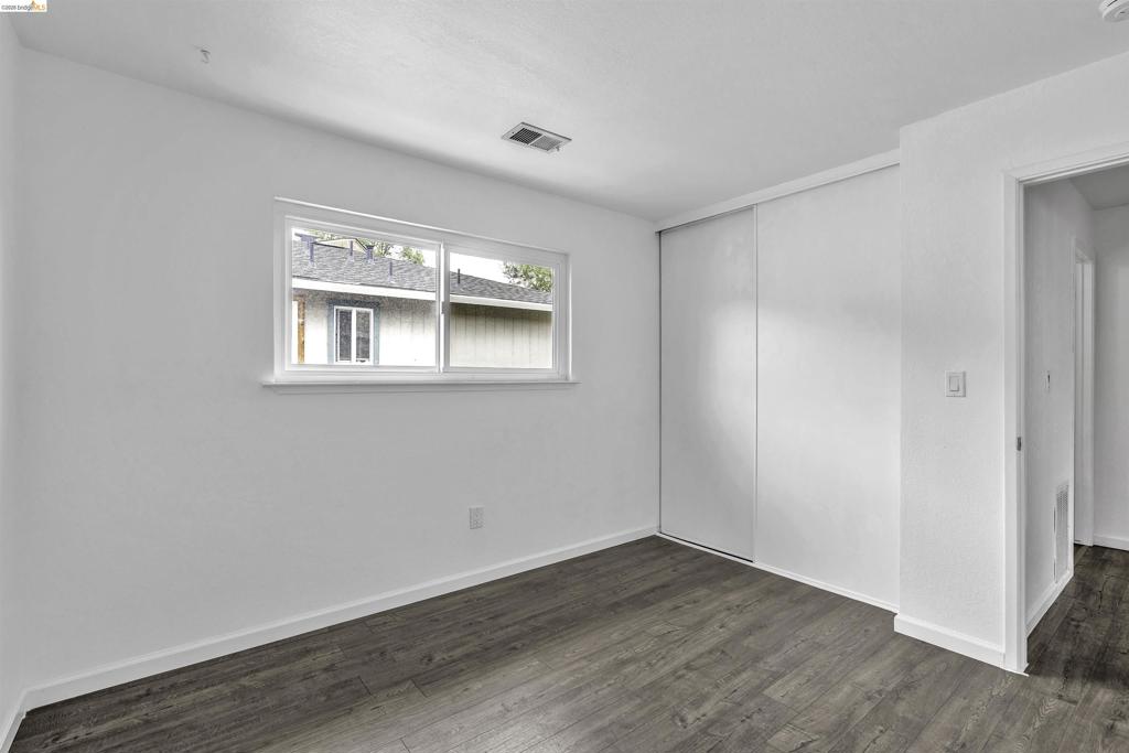 20278 Forest Ave 4 Property Photo 21