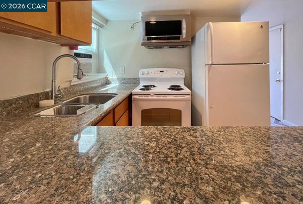 1204 Ceres St Property Photo 4