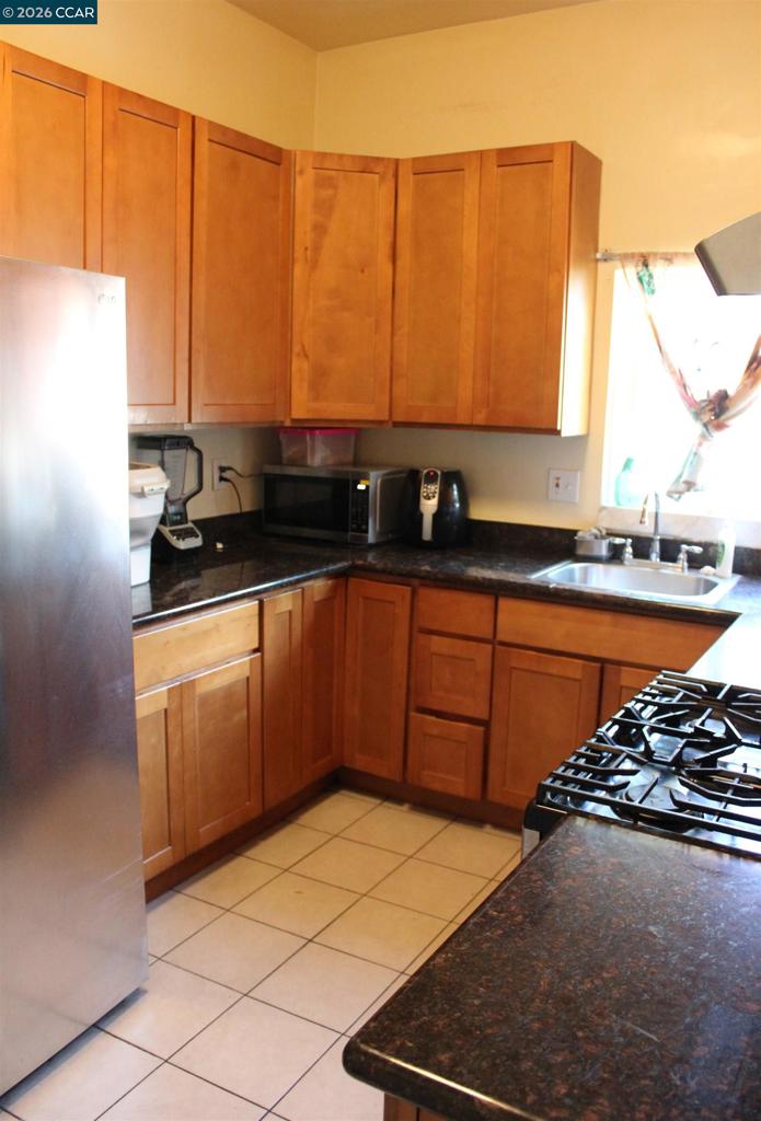 540 3rd St Property Photo 16