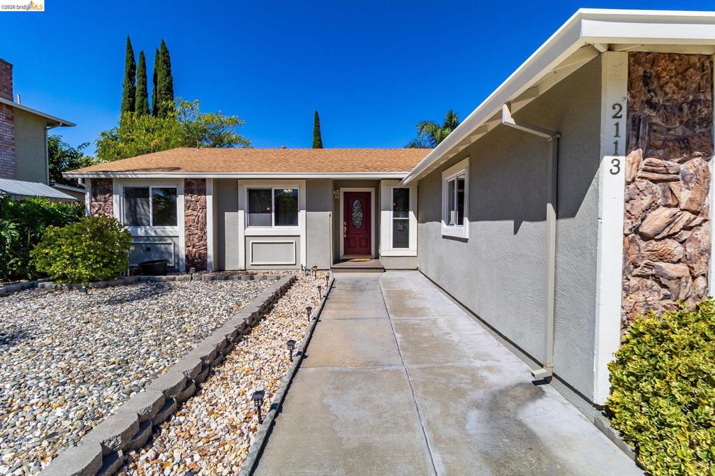 2113 Cordoba Way Property Photo 14