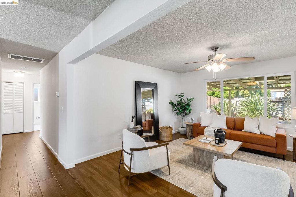 2113 Cordoba Way Property Photo 18