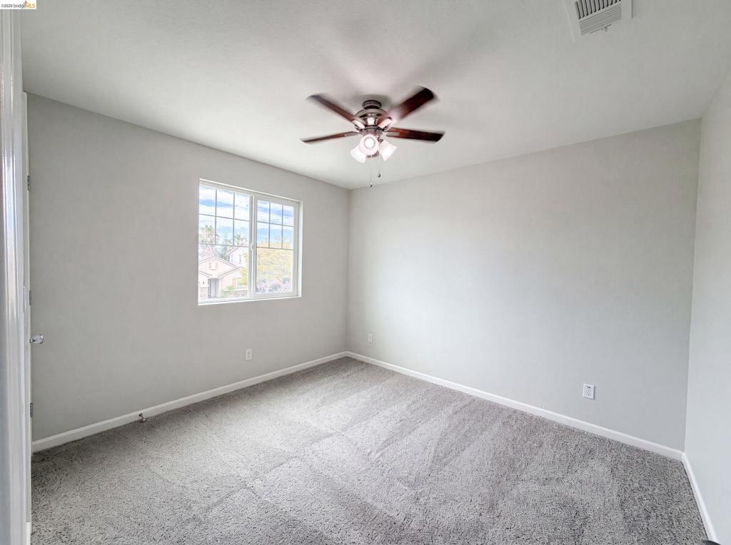 1519 Sycamore Dr Property Photo 23