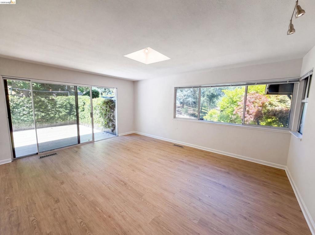 612 Tahos Rd Property Photo 12