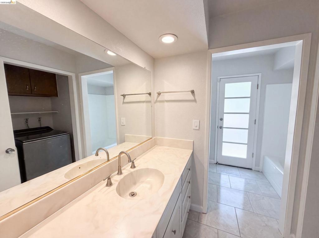 612 Tahos Rd Property Photo 18