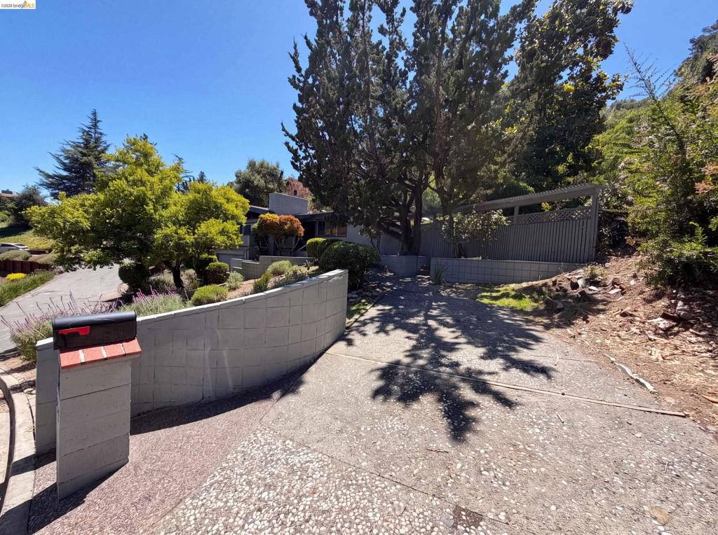 612 Tahos Rd Property Photo 26