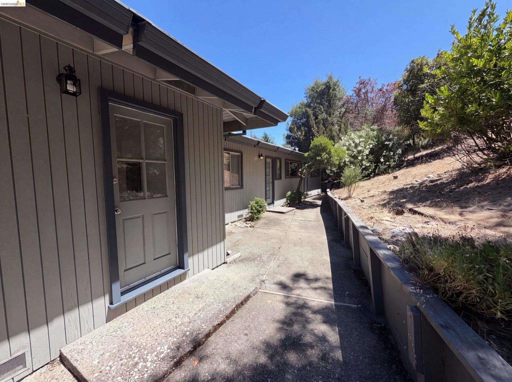 612 Tahos Rd Property Photo 31