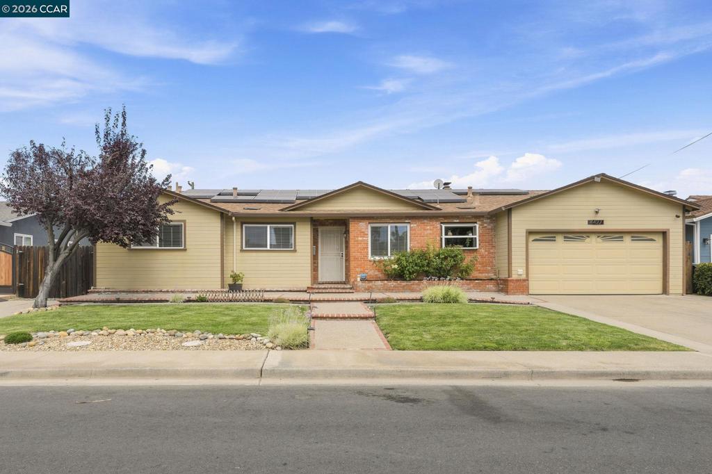 4427 Crestwood Cir Property Photo 4
