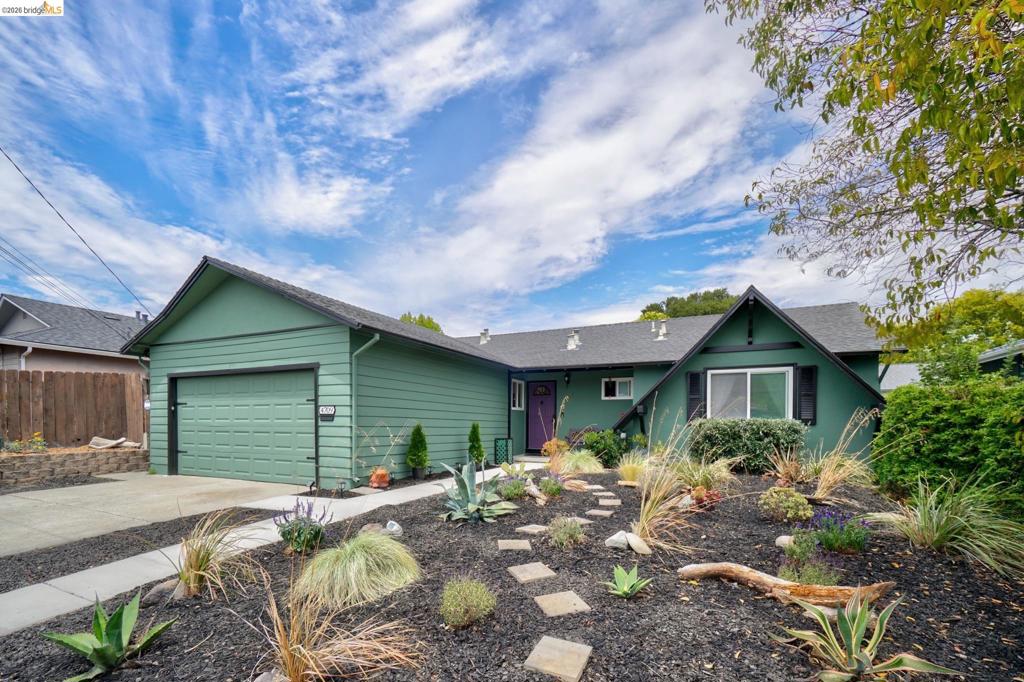 4709 Santa Rita Rd Property Photo 1