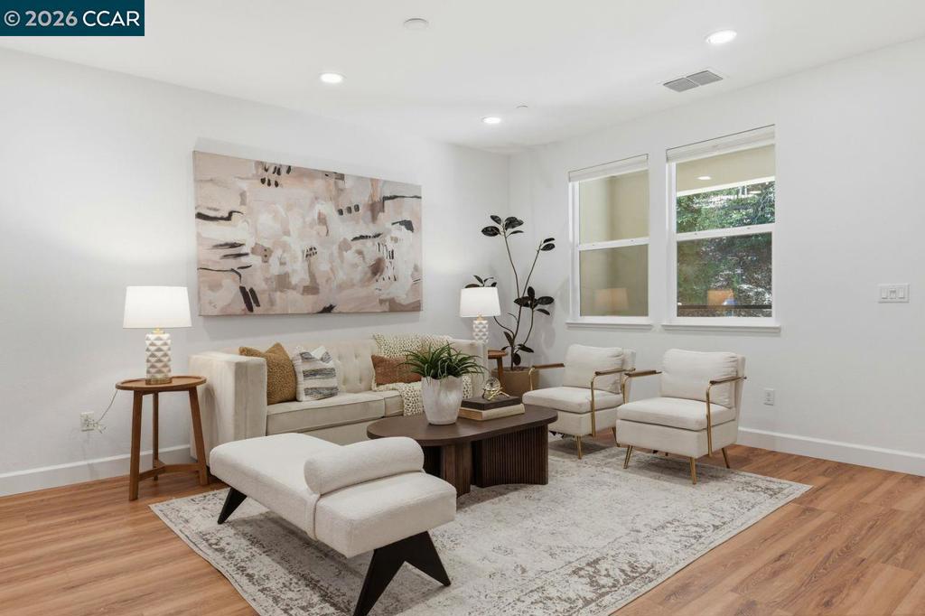 710 Ryan Ter Property Photo 4