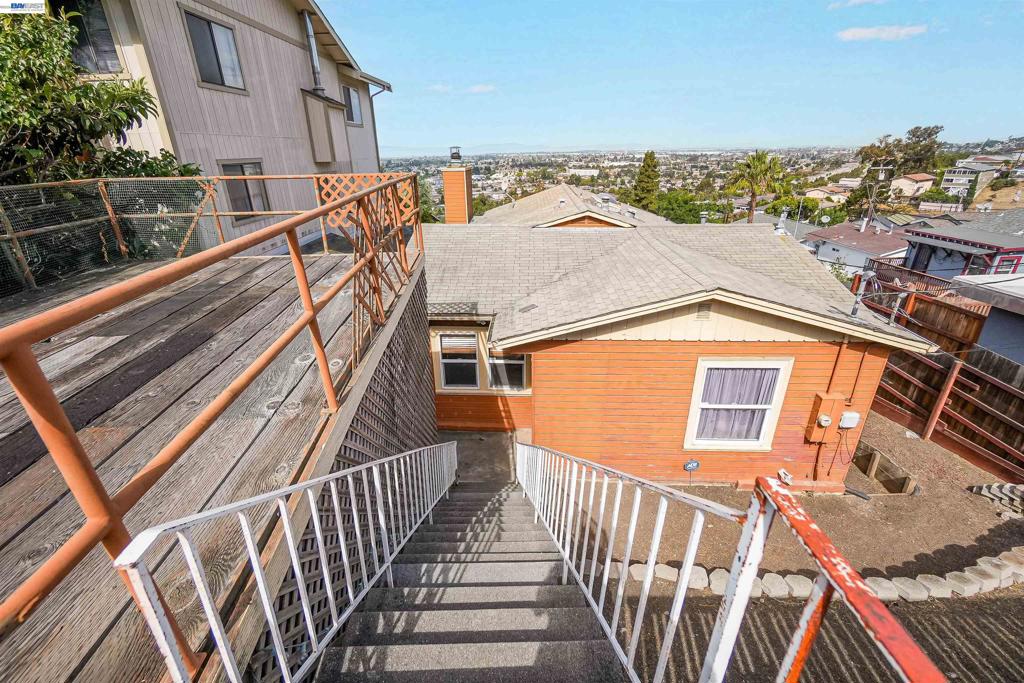 16805 President Dr Property Photo 10