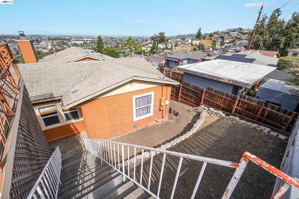16805 President Dr Property Photo 11