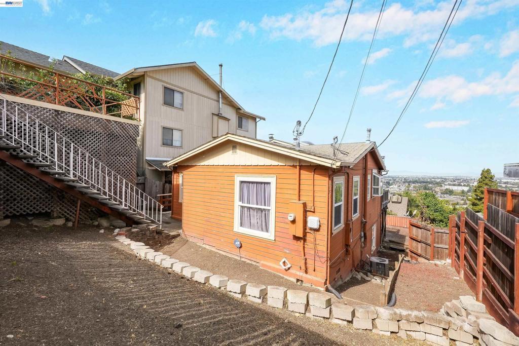 16805 President Dr Property Photo 14