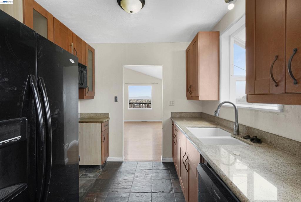 16805 President Dr Property Photo 32
