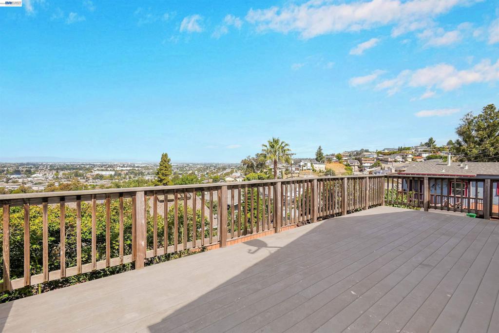 16805 President Dr Property Photo 42