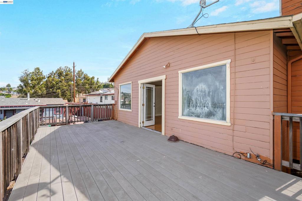 16805 President Dr Property Photo 43