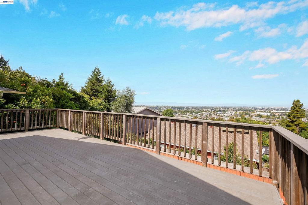 16805 President Dr Property Photo 44