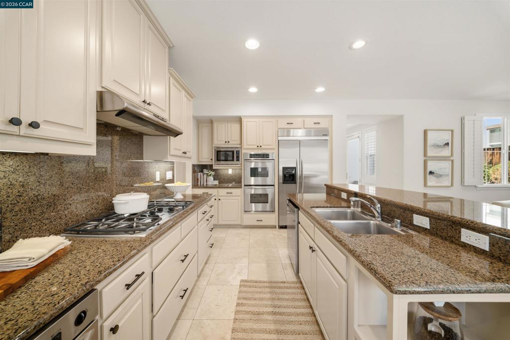 1273 Andreas Way Property Photo 17
