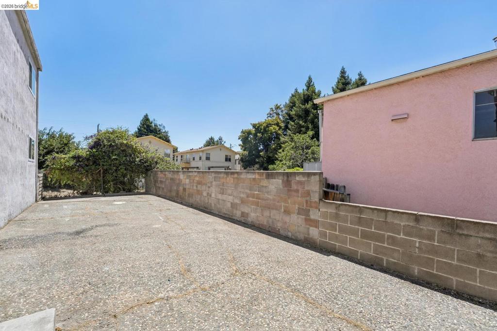 1075 53rd St Property Photo 33