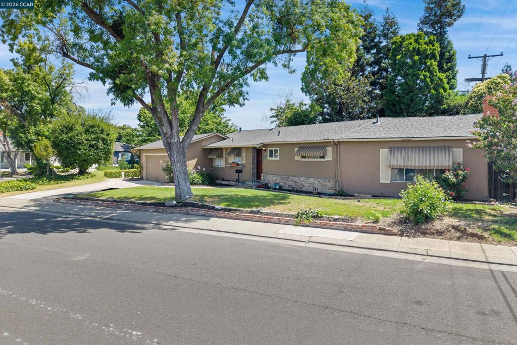 5714 Claremont Ave Property Photo 2