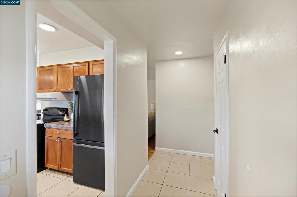 5714 Claremont Ave Property Photo 10