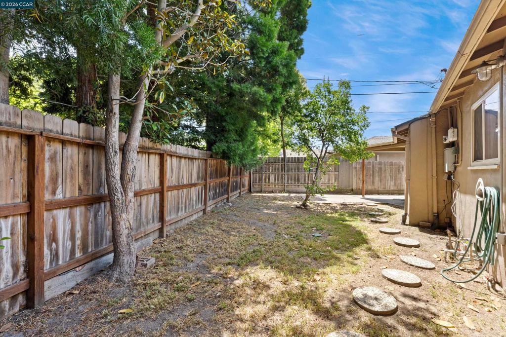 5714 Claremont Ave Property Photo 47