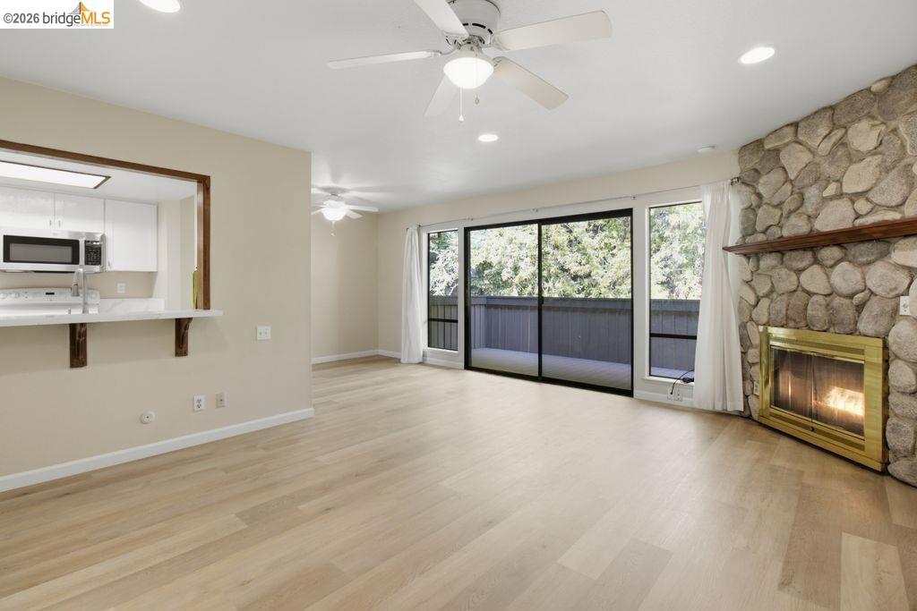 2400 Larkspur Ln 264 Property Photo 6