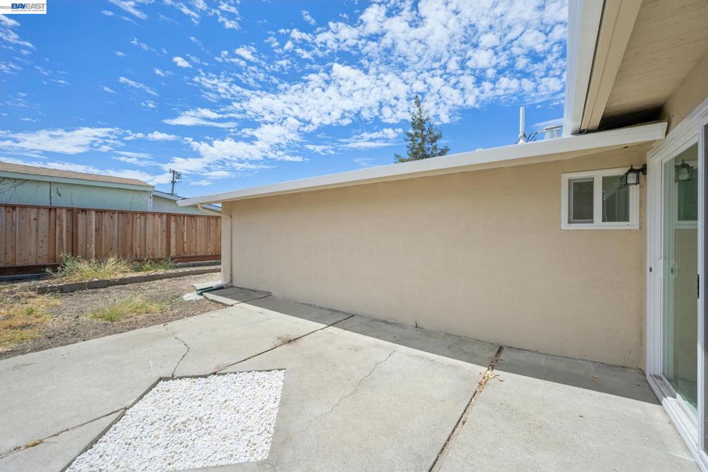 776 Poinciana St Property Photo 33