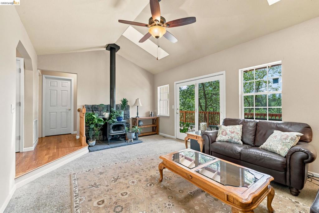 23985 Hitching Post Rd Property Photo 4