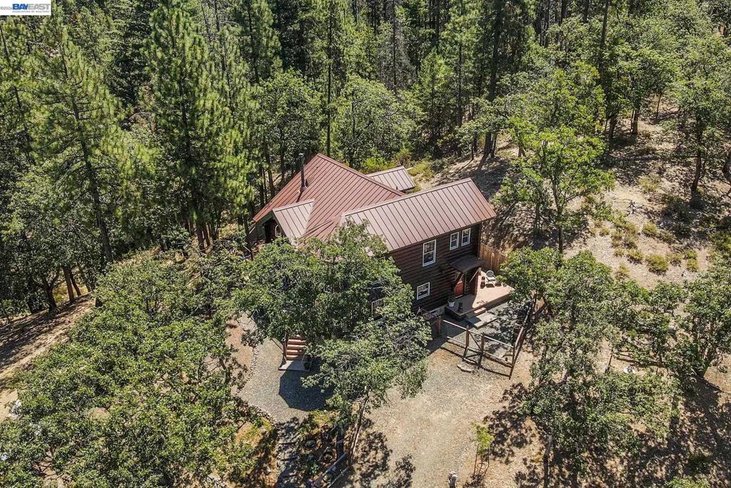 600 Top Of The Grade Property Photo 17