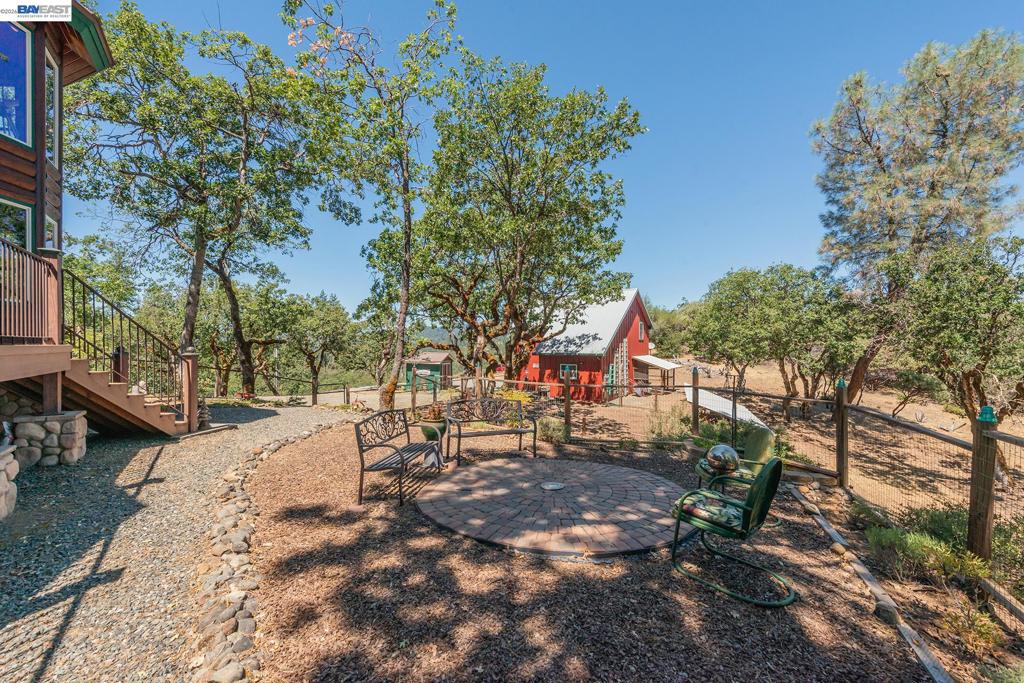 600 Top Of The Grade Property Photo 21