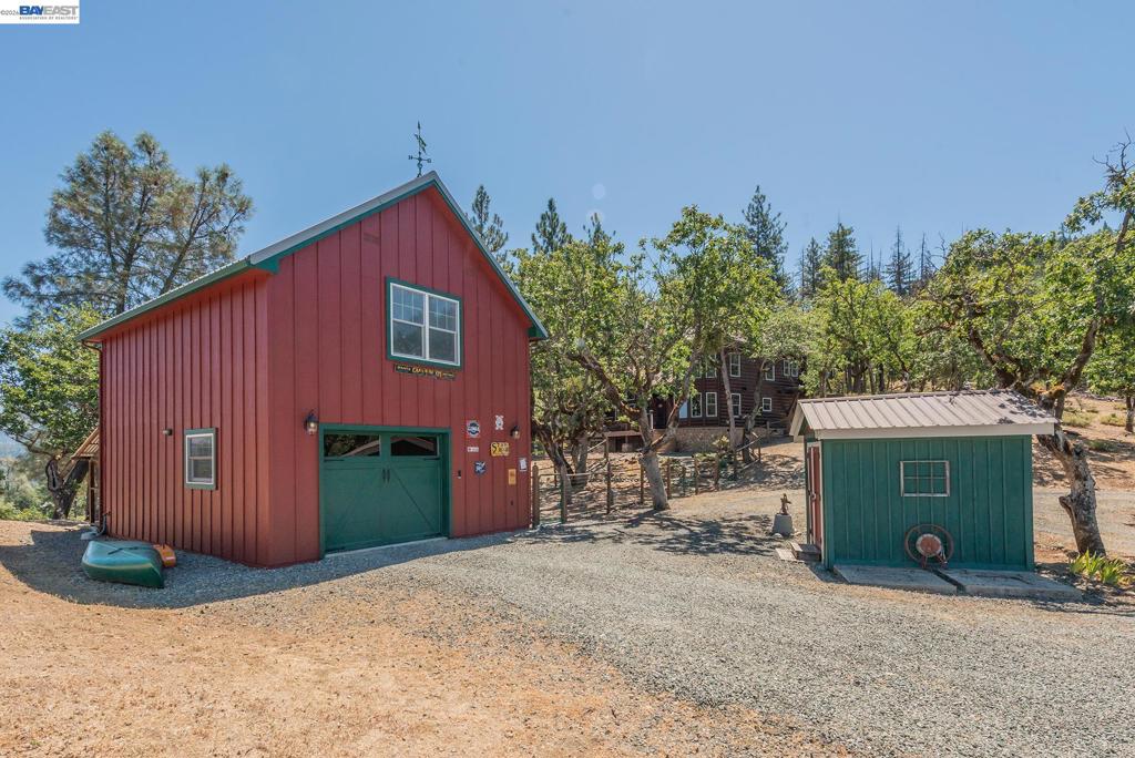 600 Top Of The Grade Property Photo 30