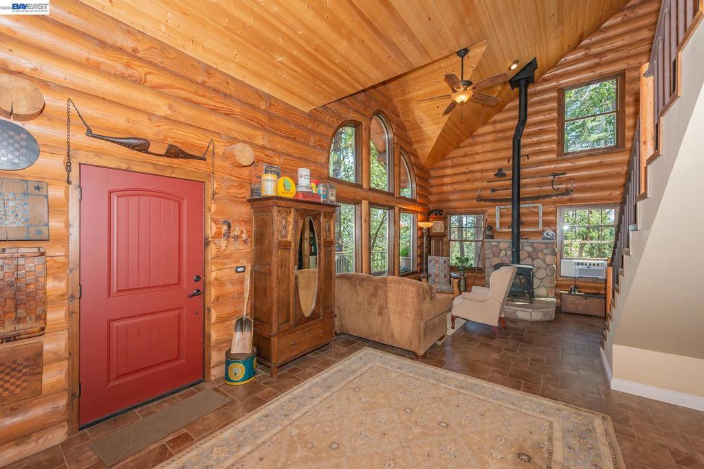 600 Top Of The Grade Property Photo 35