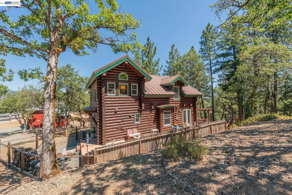 600 Top Of The Grade Property Photo 37