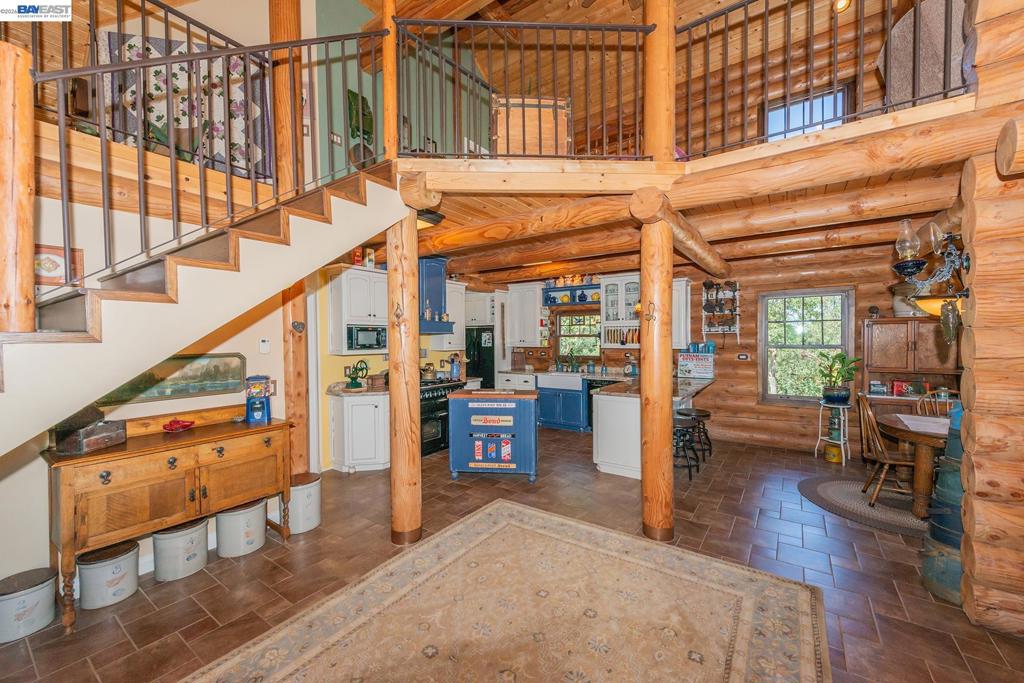 600 Top Of The Grade Property Photo 38